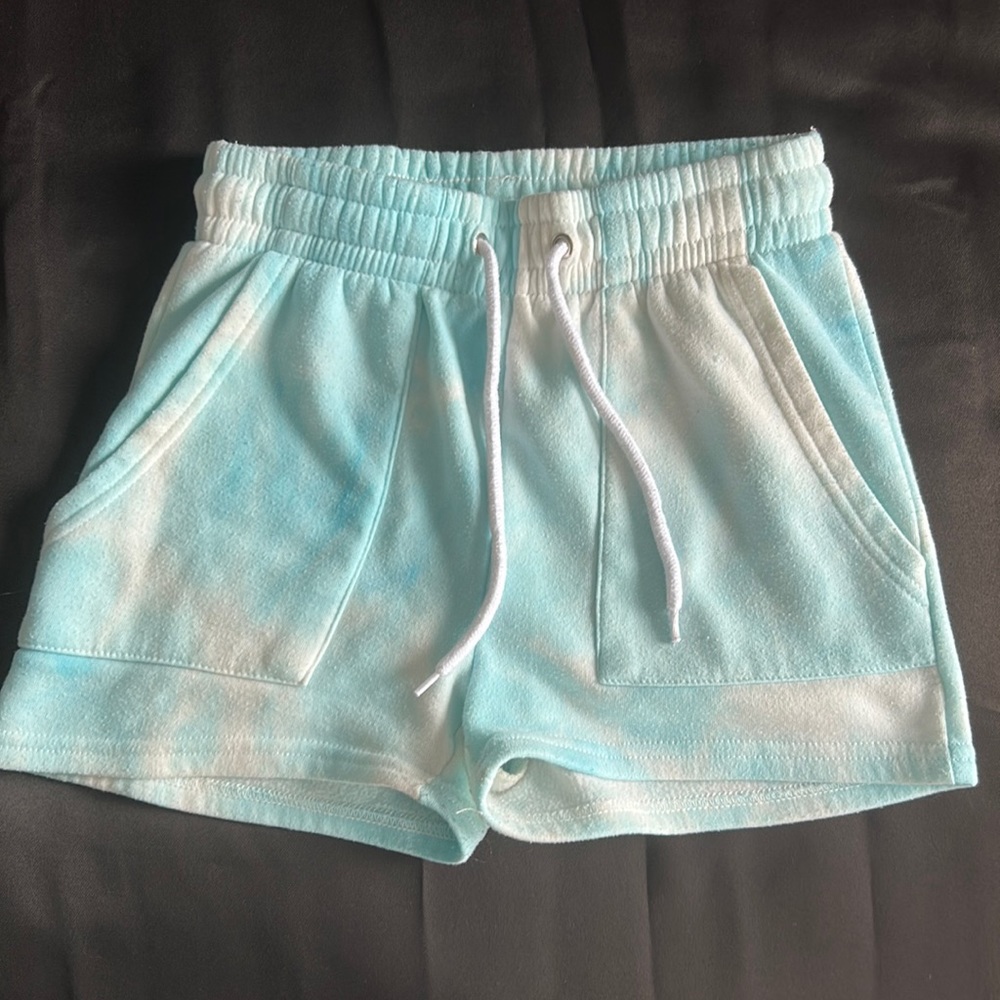 Tie dye set from rue 21 (cropped hoodie&high waisted shorts)